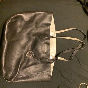 Black Michael Kors tote